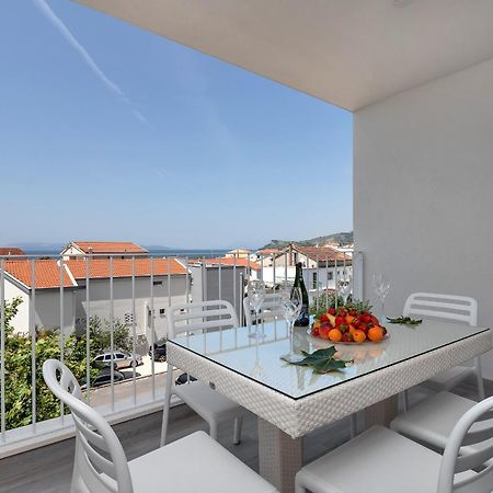 Apartments Strada Tučepi Eksteriør billede