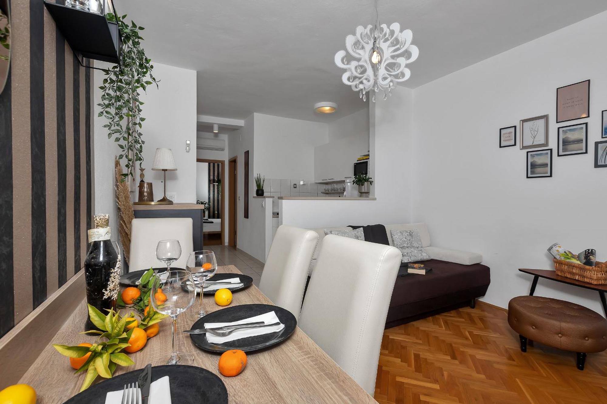 Apartments Strada Tučepi Værelse billede
