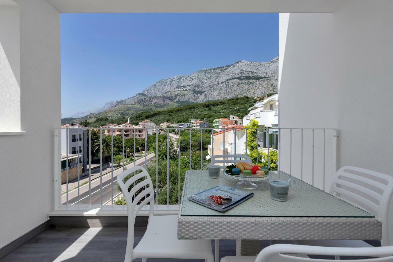 Apartments Strada Tučepi Eksteriør billede